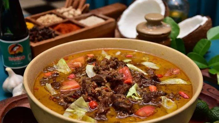 8 Rekomendasi Street Food di Jakarta, Terkenal dan Legendaris! 15 Tongseng