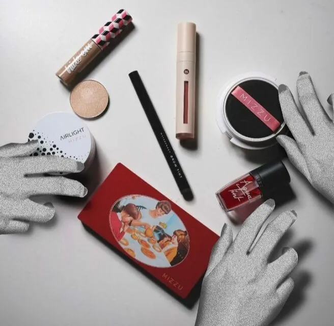 10 Kolaborasi Unik Produk Kecantikan dengan Brand Makanan dan Minuman 14 Mizzu x Khong Guan