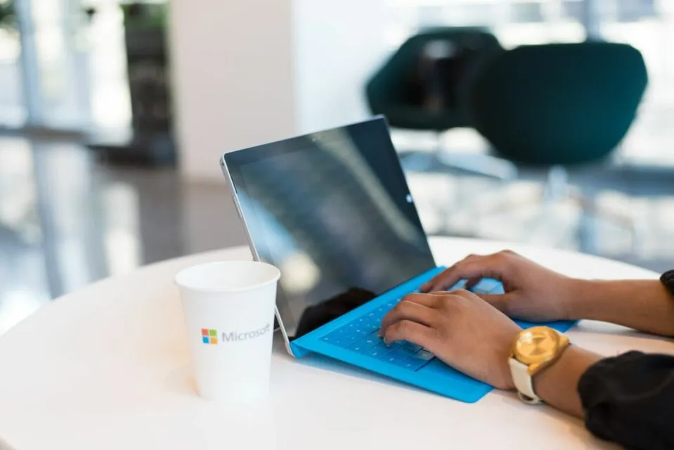 Microsoft Beri Karyawan Jatah Cuti Tak Terbatas, Apakah Bakal Bikin Karyawan Jadi Lebih Santai? 6 Apakah bisa diterapkan seluruh perusahaan?