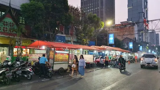 8 Rekomendasi Street Food di Jakarta, Terkenal dan Legendaris! 16 Kuliner Sabang