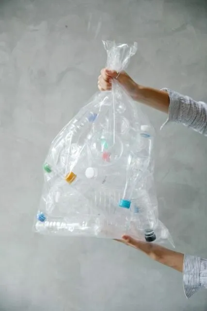 Cara Unik Ajak Peduli Lingkungan, Warga Cirebon Bisa Bayar SIM Pakai Sampah 2 Warga Cirebon bisa bayar SIM pakai sampah