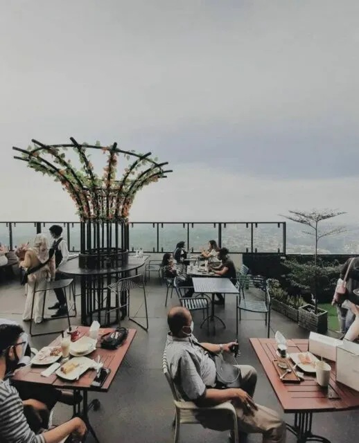 10 Rekomendasi Tempat Bukber di Depok, Estetik dan Nyaman! 11 Tamelo Atap Cafe