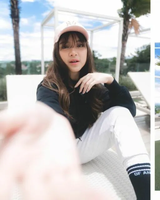 Inspirasi Gaya Rambut Berponi ala Artis Berumur, Makin Imut dan Awet Muda! 18 Tiara Andini