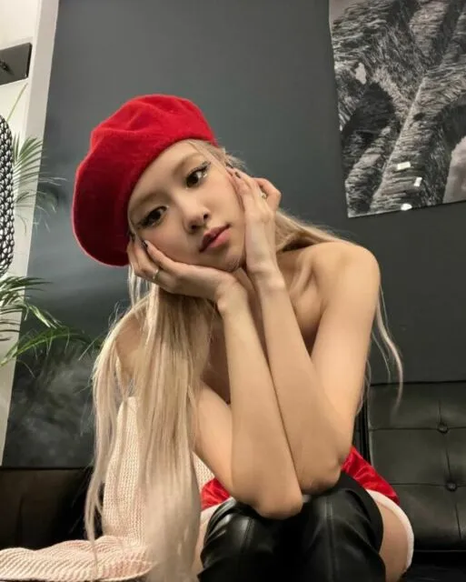 Tim Drama Justice in The Dark Minta Maaf Usai Pakai Foto Rose BLACKPINK Jadi PSK 3