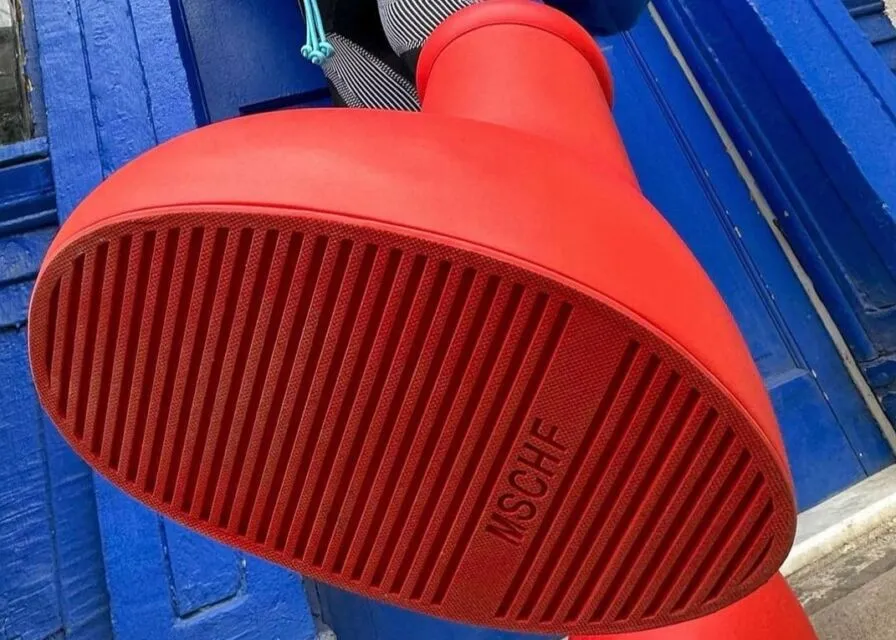 Viral Sepatu Boots Astro Boy yang Sulit Dilepas, Mau Gaya tapi Menyiksa~ 4 Sepatu Astro Boy