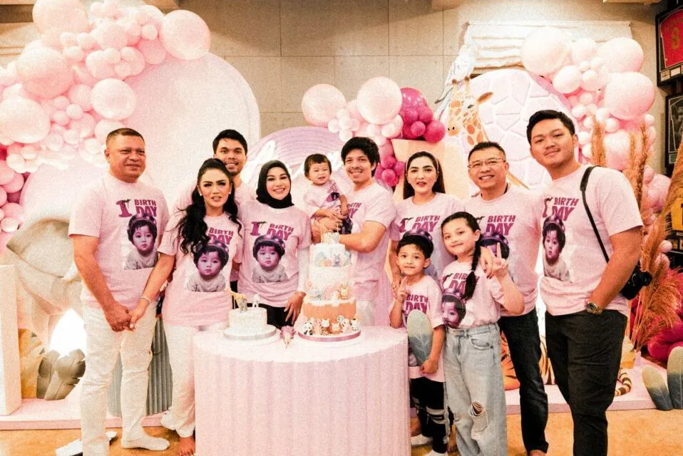 11 Potret Perayaan Ulang Tahun Ameena, Meriah dan Bikin Gemas! 12 Ulang Tahun Ameena