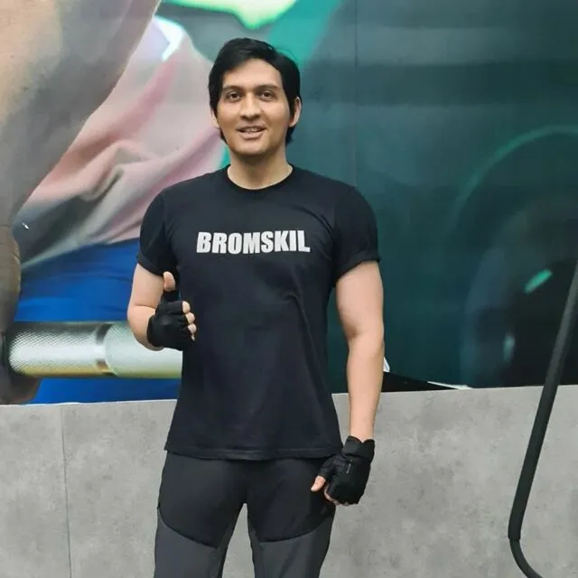 Merasa Tak Bisa Amanah, Lucky Hakim Blak-blakan Ungkap Alasan Mundur dari Wabup Indramayu 5 Lucky Hakim menolak uang makan 170 juta/bulan | Credit: Instagram @luckyhakimofficial