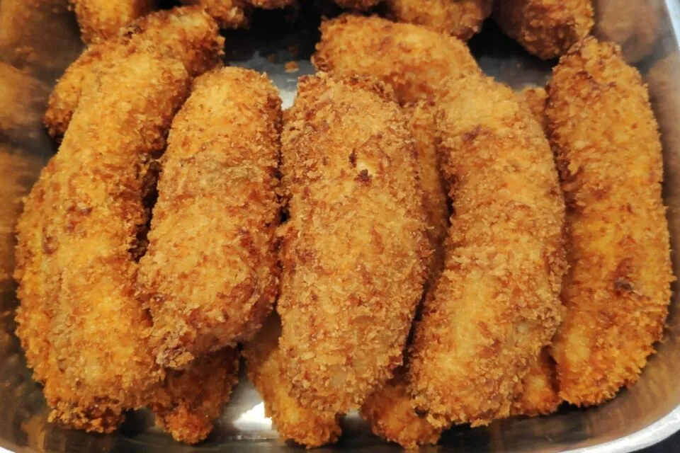 5 Kuliner Indonesia yang Masuk Daftar Menu Street Food Terbaik di Dunia 9 Pisang goreng