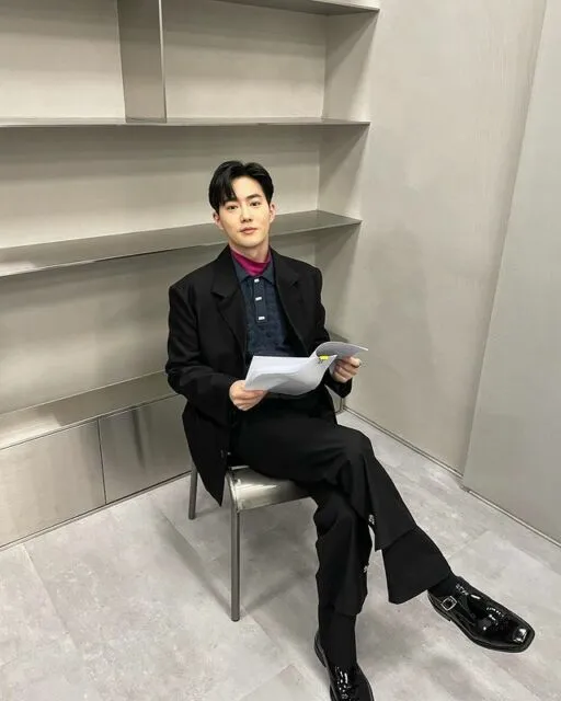 Heboh Rumor Suho EXO Curi 300 Sepatu Milik Stylist, SM Entertainment Angkat Bicara 3 Suho Exo dirumorkan curi 300 pasang sepatu | Credit: @kimjuncotton on Instagram