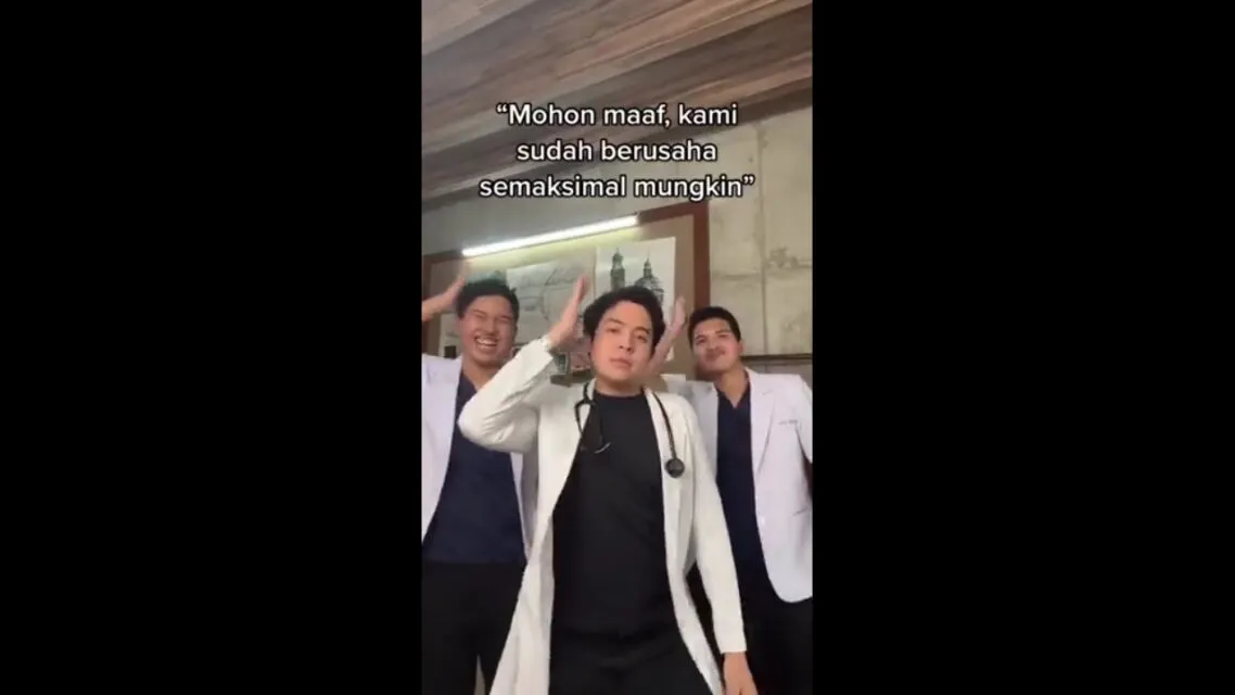 Jerome Polin Klarifikasi Usai Posting Konten Bareng Dokter Dikritik Warganet 3 Video Jerome Polin joget tiktok tuai kritikan warganet