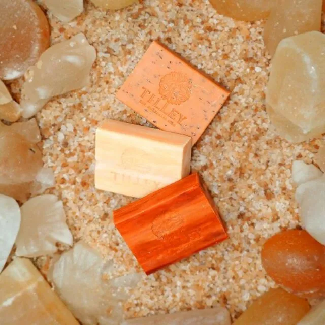 6 Rekomendasi Sabun Batang Organik, Punya Segudang Manfaat untuk Kulit 10 Tilley Bathroom dari Himalayan Salt Factory | Credit: Instagram @himalayansaltfactory