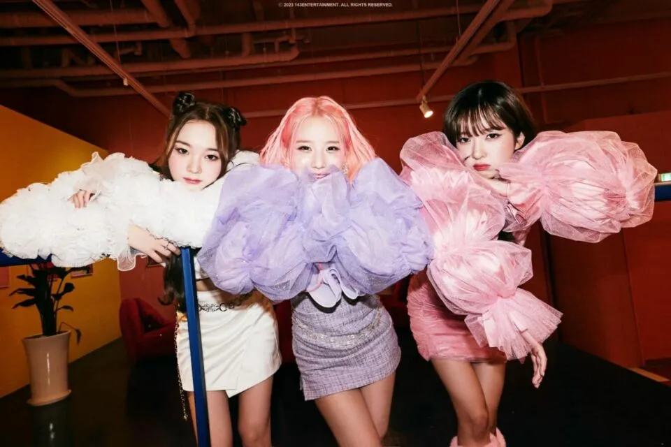 11 Idol K-Pop yang Comeback dan Debut Pada Bulan Februari. Ada Unit BSS! 18 Limelight debut pada 14 Februari 2023