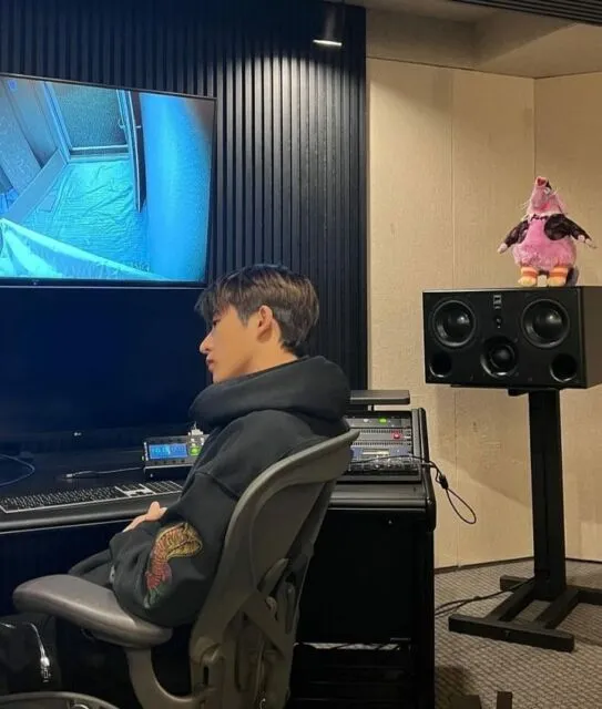 B.I Eks iKON Mundur dari Jabatan Direktur Eksekutif 131 Label, Pilih Fokus ke Musik 5 B.I pilih fokus ke dunia musik