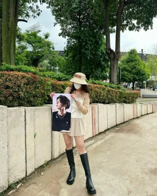 11 Mix and Match OOTD Lucu ke Konser ala Selebgram, Stylish dan Nyaman! 13 Outfit konser MJ