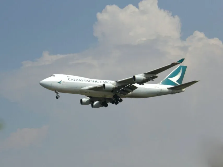 Hong Kong Bagikan 500 Ribu Tiket Pesawat Gratis, Demi Kembalikan Turis & Pulihkan Ekonomi 6 Cathay Pacific beri tiket gratis