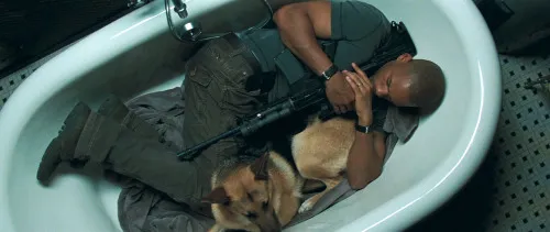 5 Film Horor yang Mengandung Bawang. Serem, tapi Bikin Mewek! 9 I Am Legend