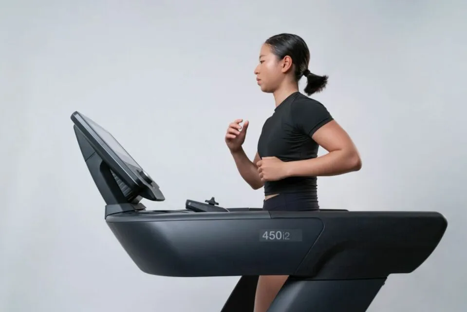 Deretan Olahraga Sesuai Waktu. Pastikan Pas biar Hasilnya Maksimal! 6 treadmill olahraga siang hari
