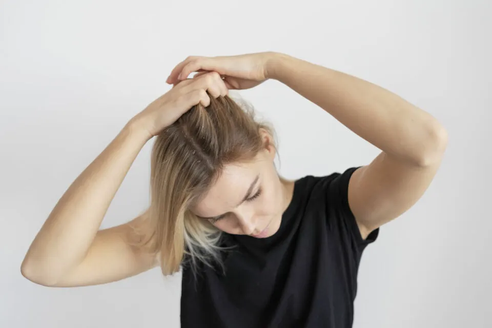 6 Dampak Buruk Terlalu Sering Mencatok Rambut. Awas Jadi Cepat Rontok! 12
