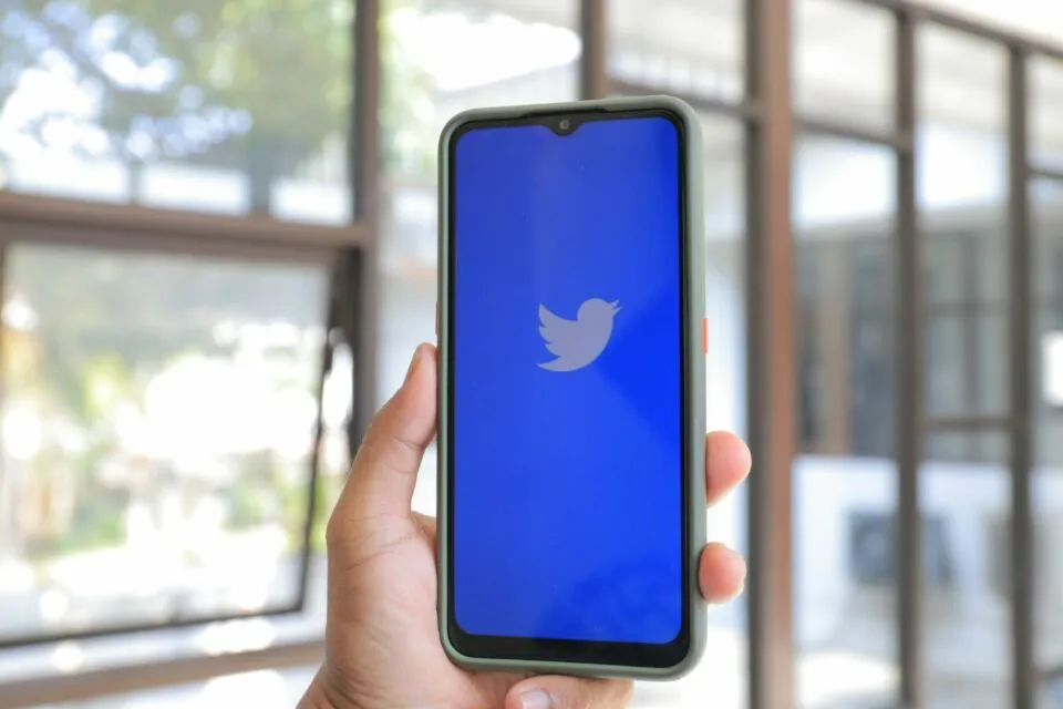 Akun Twitter Fanbase dan Menfess Bakal Segera Dimusnahkan. Kok Bisa? 3 Kebijakan baru Twitter