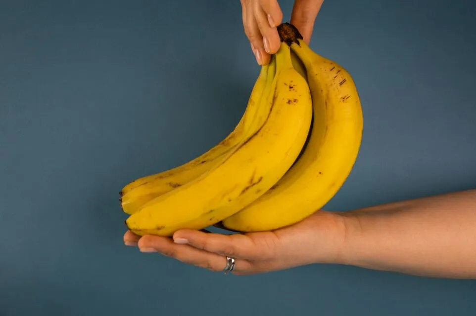 7 Cara Mengatasi Tumit Pecah-Pecah dengan Bahan yang Mudah Didapatkan di Rumah 14 Pisang