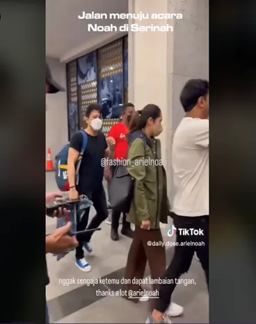 Dikabarkan Menjalin Hubungan, Ariel Noah Jawab Kabar Kedekatannya dengan Marchella FP 5 Momen kedekatan Marchella dengan Ariel
