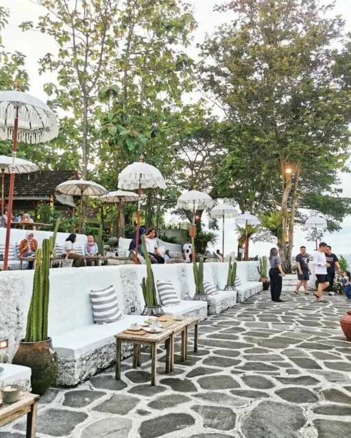 10 Rekomendasi Tempat Bukber di Jogja yang Unik dan Estetik! 18 SUWATU by Mil&Bay