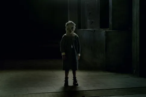 5 Film Horor yang Mengandung Bawang. Serem, tapi Bikin Mewek! 8 The Orphanage