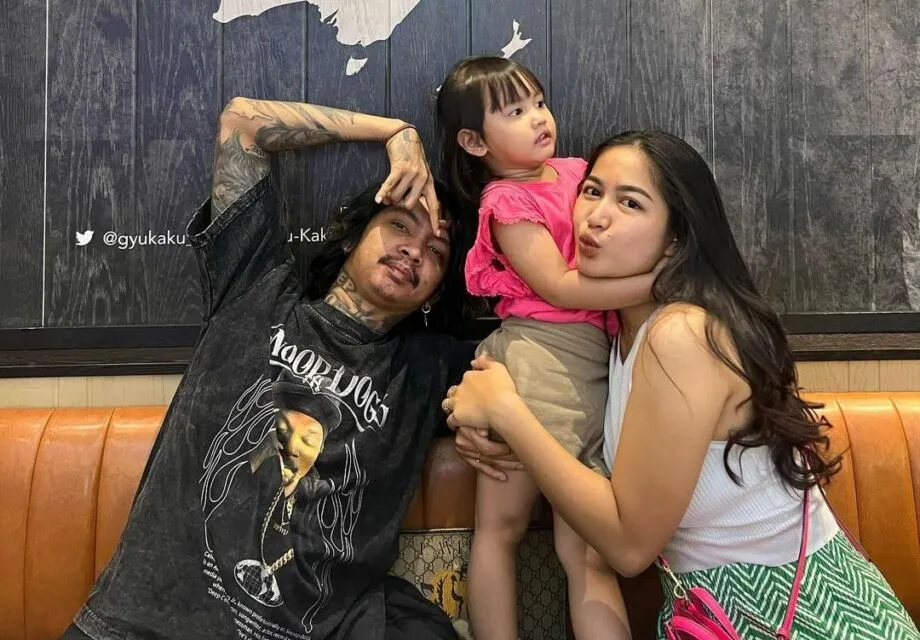 Anak Young Lex Divonis Mengidap Autisme, Sang Istri Ungkap Tanda-tanda Awalnya 4 Tanda-tanda anak Young Lex dan Eriska Alexander terkena autis | Credit: Instagram @eriskanakesya