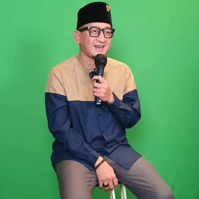 7 Artis Digugat Cerai Pasangan saat Sakit, Ada yang Akhirnya Rujuk Lagi 13 Ustadz Zacky Mirza