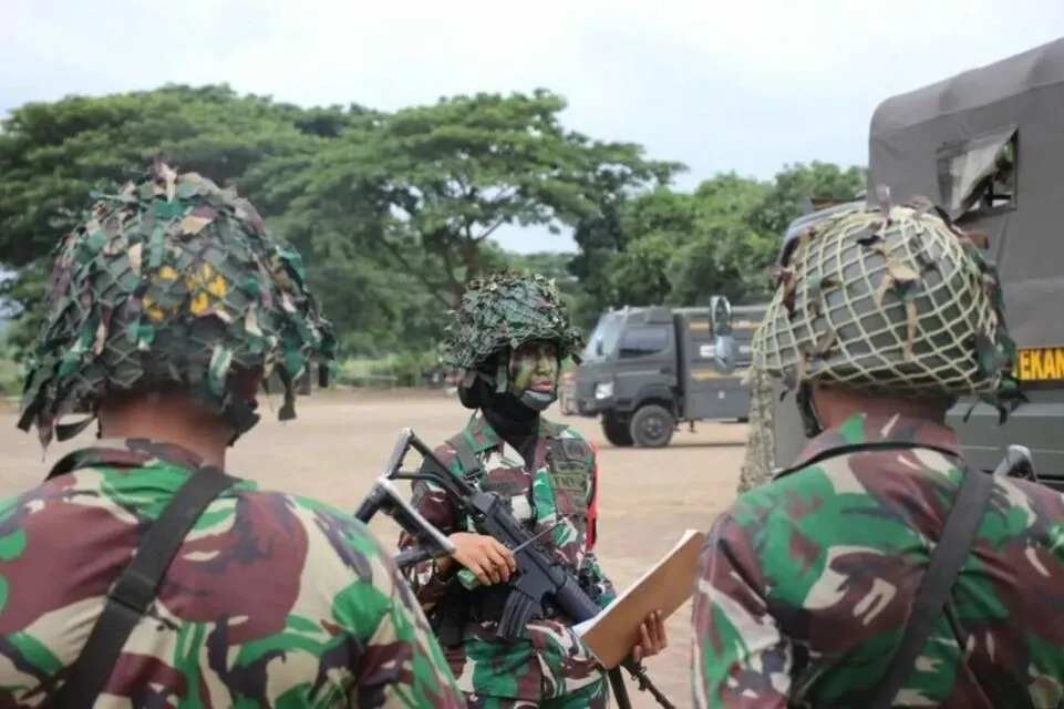 Intip 5 Profil Profesi Wanita Tangguh yang Biasanya Dilakoni oleh Para Pria. Bikin Takjub~ 6 Letnan Ayu, satu-satunya pelari wanita di acara perlombaan lari militer Ton Tangkas TNI