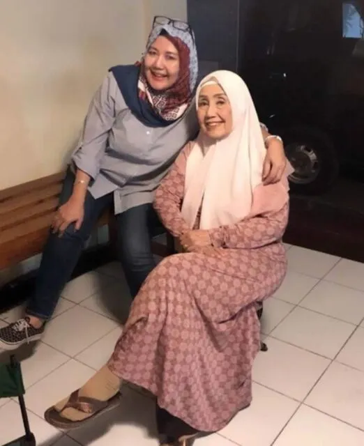 Nani Wijaya Dilarikan ke Rumah Sakit, Ternyata Punya Riwayat Stroke dan Komplikasi Ginjal 2 Nani Wijaya sudah tidak syuting lantaran sakit stroke dan komplikasi ginjalnya