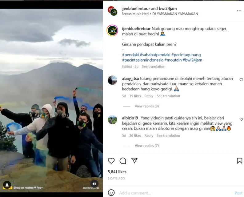 Viral Turis Rusia Nyalakan Flare di Kawah Ijen, Dikecam Warganet dan Terancam Blacklist 4 Aksi wisatawan asing nyalakan flare di Kawah Ijen
