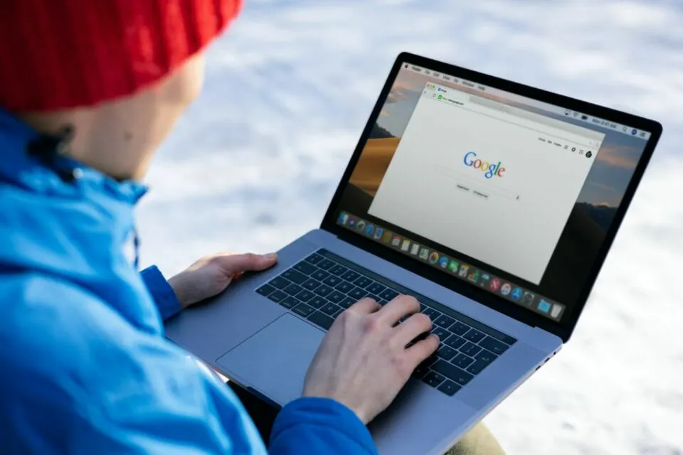 Abdullah Mudzakir Siswa SMK yang Temukan Bug Langka di Google, Dapat Hadiah Rp76 Juta 3 Illustrasi bug Google