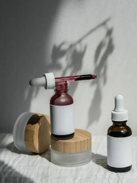 BPOM Sebut Skincare Share in Jar Ilegal. Ini Bahayanya yang Perlu Kamu Tahu! 8 Tren skincare share in jar ternyata ilegal