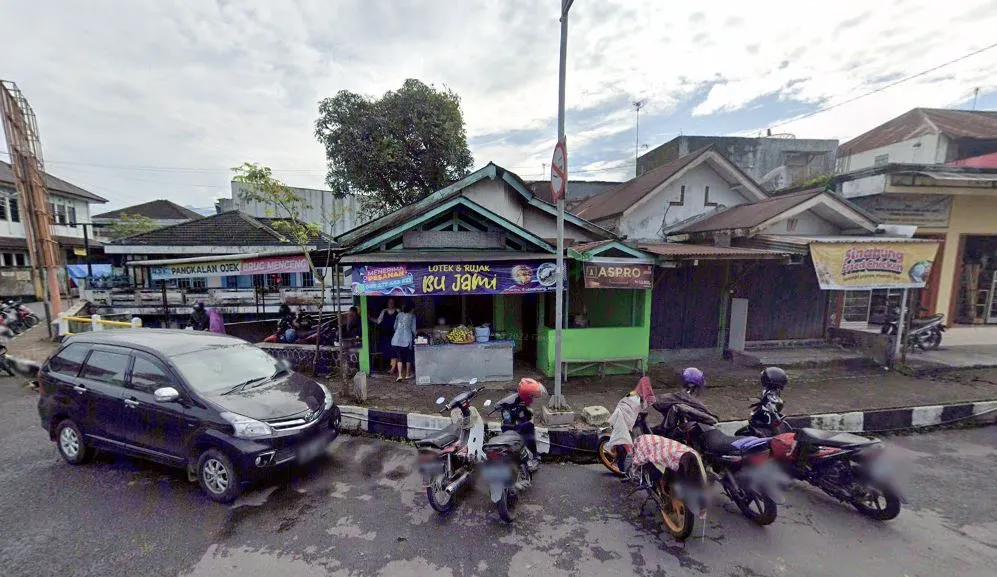 #CariKulinerNabati di Wonosobo: Lotek & Rujak Bu Jami Brug Menceng yang Legendaris 6 Kuliner plant-based Lotek & Rujak Bu Jami Brug Menceng