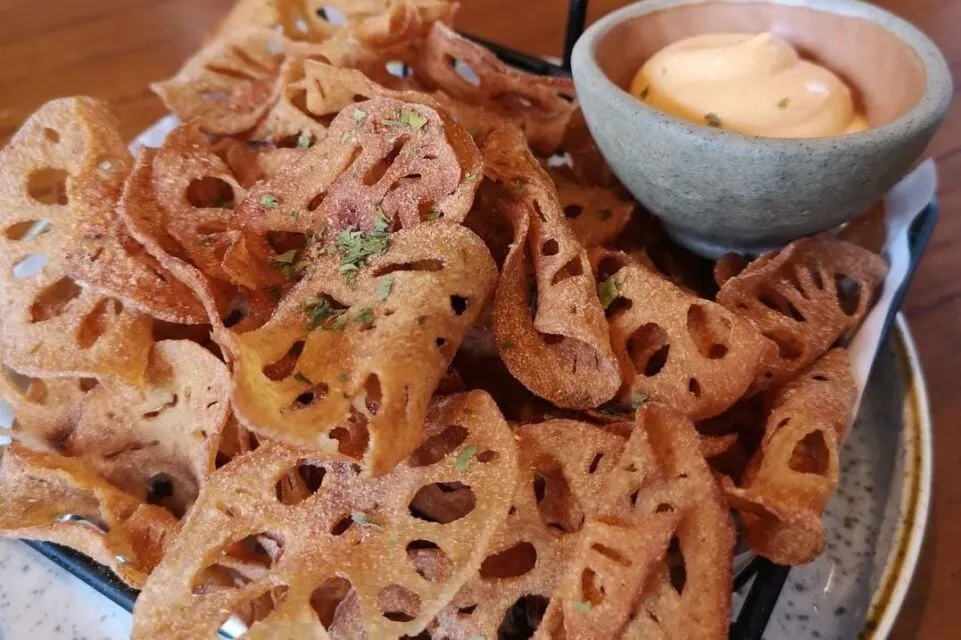 Little Talk Bistro, Salah Satu Restoran Terbaik Plant Based di Selatan Kota Jakarta yang Wajib Banget Kamu Kunjungi! 8 kuliner plant based little talk bistro