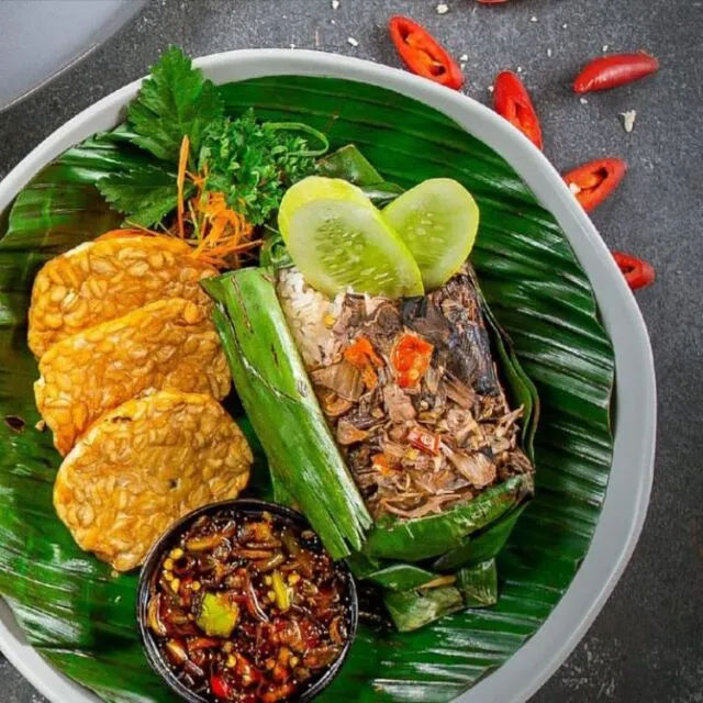 Ray’s Bottle of Joe; Nyobain Menu Plant-Based di Kafe Bertema Industrialis #CariKulinerNabati 6 Kuliner plant-based Ray's Bottle of Joe