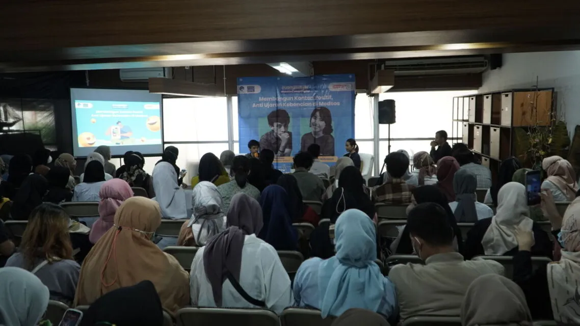 Ruang Belajar #MakinCakapDigital Siberkreasi X Hipwee Bahas Cara Bikin Konten Positif Anti Ujaran Kebencian di Media Sosial 5