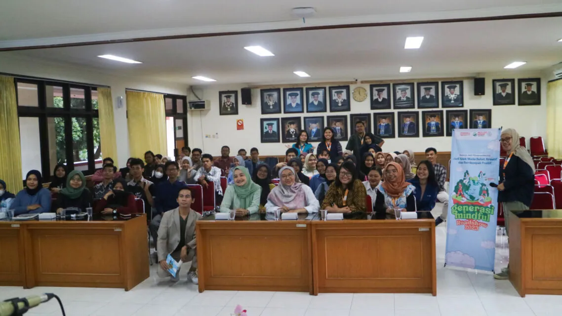 Kick-Off Generasi Mindful Roadshow 2023, Hipwee & Meatless Monday Indonesia Kunjungi FISHIPOL UNY 10 Generasi Mindful 2023 UNY