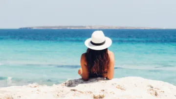 Perbedaan Traveler dan Vacationer saat Menikmati Liburan, Kamu Termasuk Tipe yang Mana?