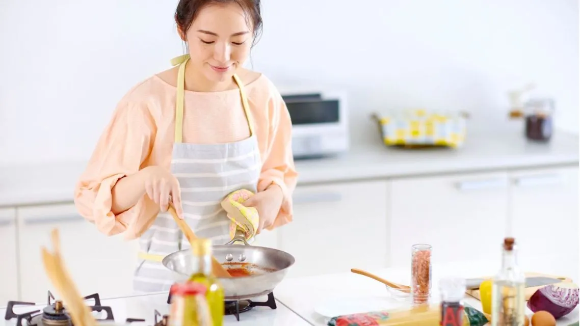 Cara Sehat Menyimpan dan Memanaskan Makanan Sisa Lebaran