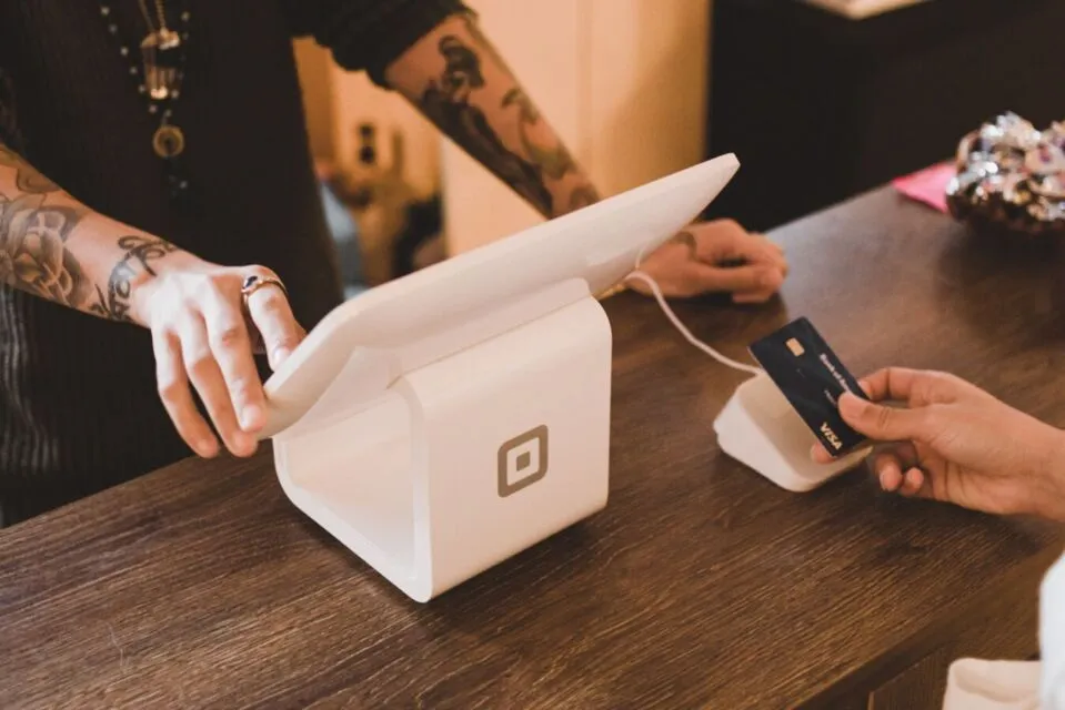 Buat Tim Cashless, Ini 4 Tips Aman untuk Belanja Ketika Liburan ke Luar Negeri 5 belanja cashless di luar negeri