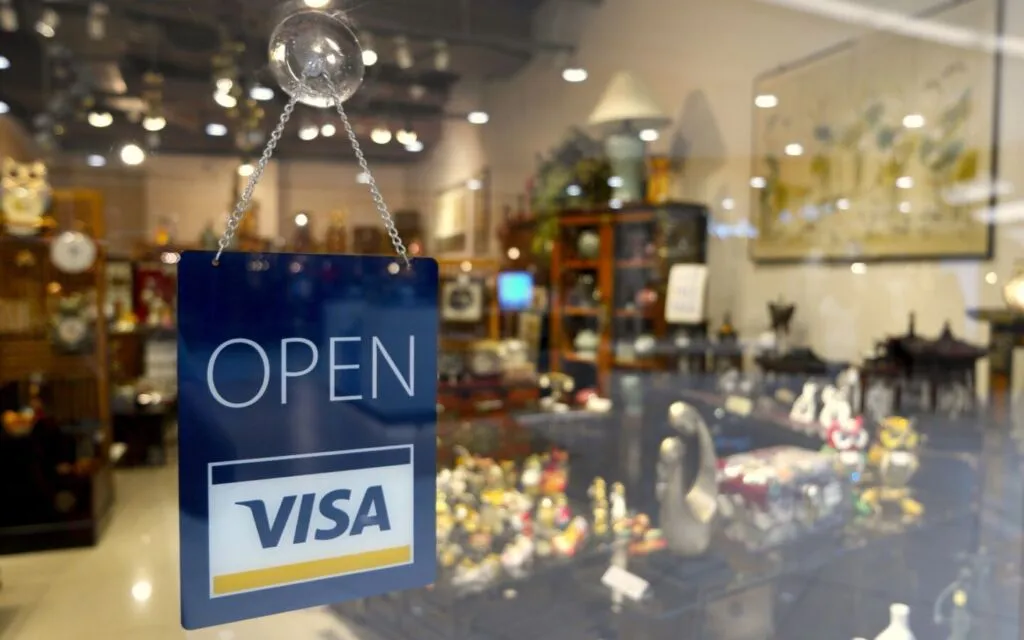 Buat Tim Cashless, Ini 4 Tips Aman untuk Belanja Ketika Liburan ke Luar Negeri 6 belanja cashless di luar negeri