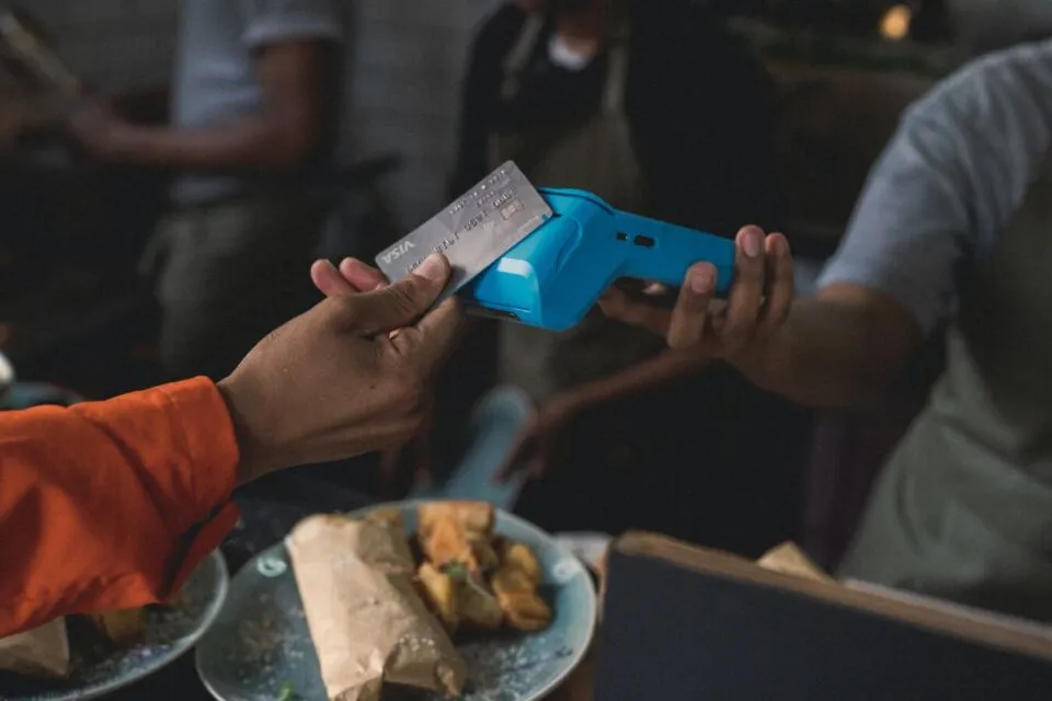 Buat Tim Cashless, Ini 4 Tips Aman untuk Belanja Ketika Liburan ke Luar Negeri 8 Liburan cashless luar negeri