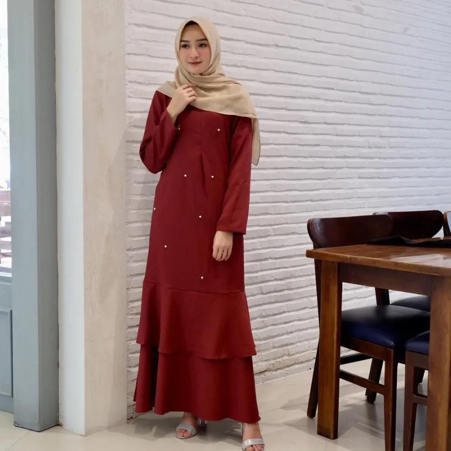 9 Warna Jilbab yang Cocok untuk Baju Warna Maroon, Tampilan Jadi Stylish! 15 warna jilbab untuk baju maroon