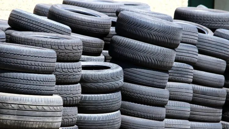 10 Barang yang Bisa Kamu Jual Saat Unjuk Rasa Hari Buruh 20