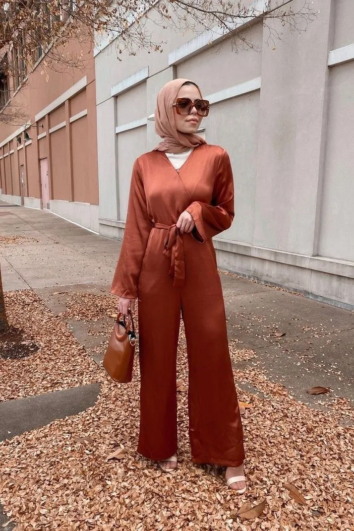 8 Jumpsuit Hijab yang Pas Buat Kondangan, Alternatif Selain Kebaya atau Busana Batik Nih! 14