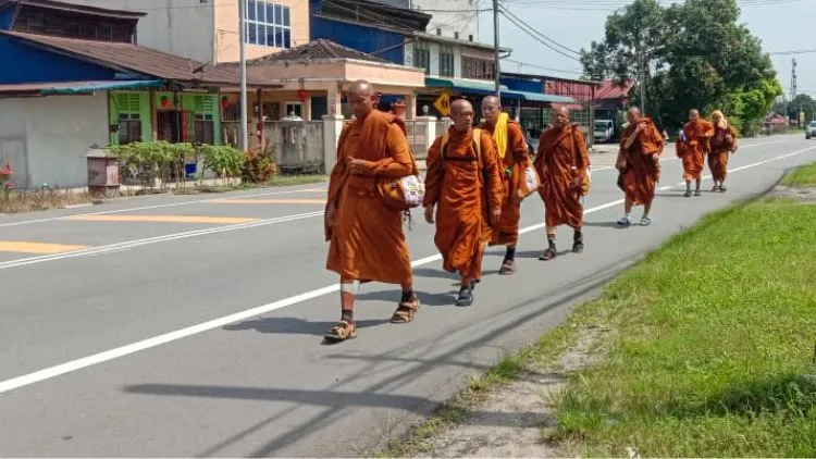 Biar Nggak Planga-plongo, Ini Panduan Singkat Menikmati Perayaan Waisak di Candi Borobudur! 21