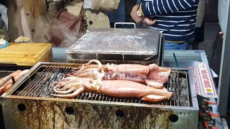 10 Makanan Khas Korea Selatan Yang Halal, Tetap Lezat Meski No Pork No Lard 29 hipwee-makanan khas korea selatan yang halala - ojingeo gui