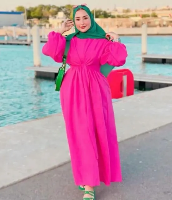 Baju Pink Cocok dengan Hijab Warna Apa? 10 Pilihan Ini Paling Pas untuk OOTD Kamu! 20 warna jilbab yang cocok untuk pink dusty